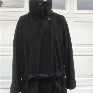 Max Mara long black 100% Lana wool coat size 12 Hidden buttons